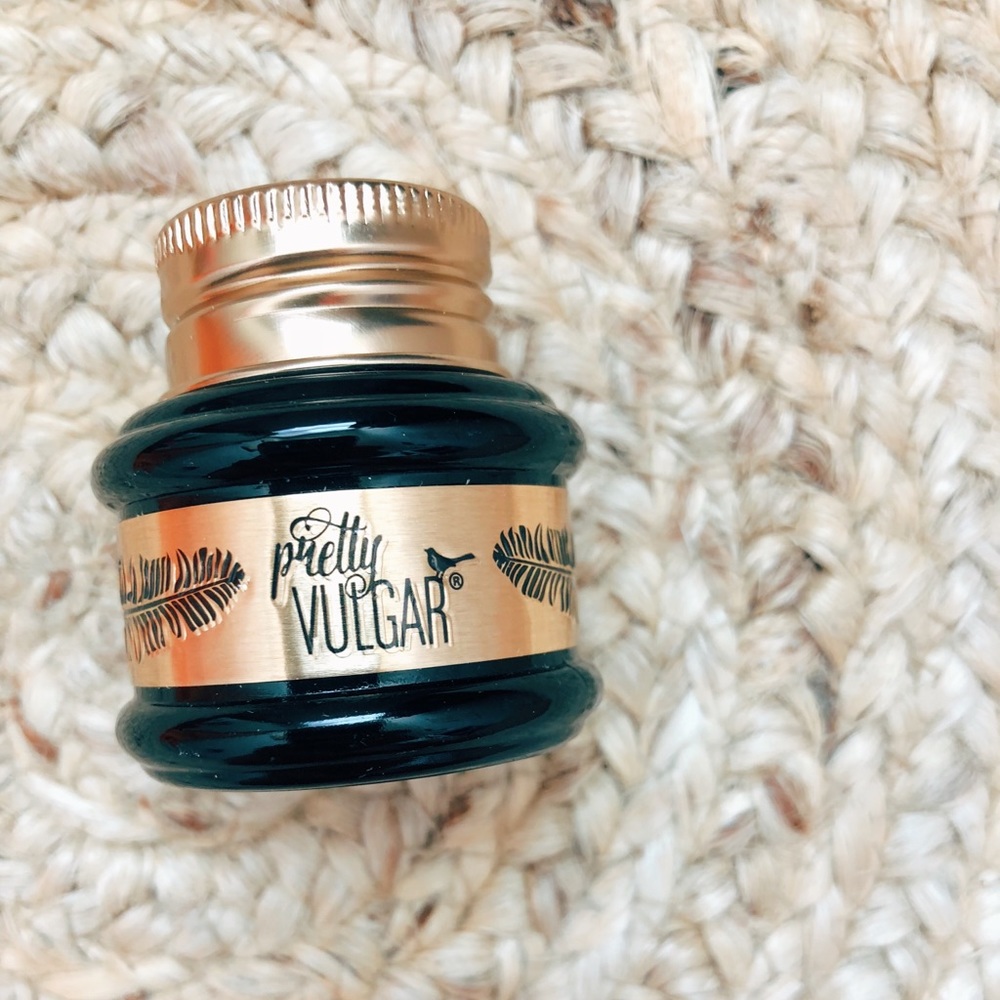 Pretty Vulgar Gel Eyeliner